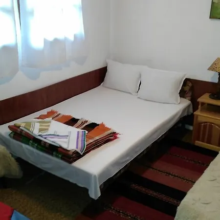 Guest house Pette Oreha 2*